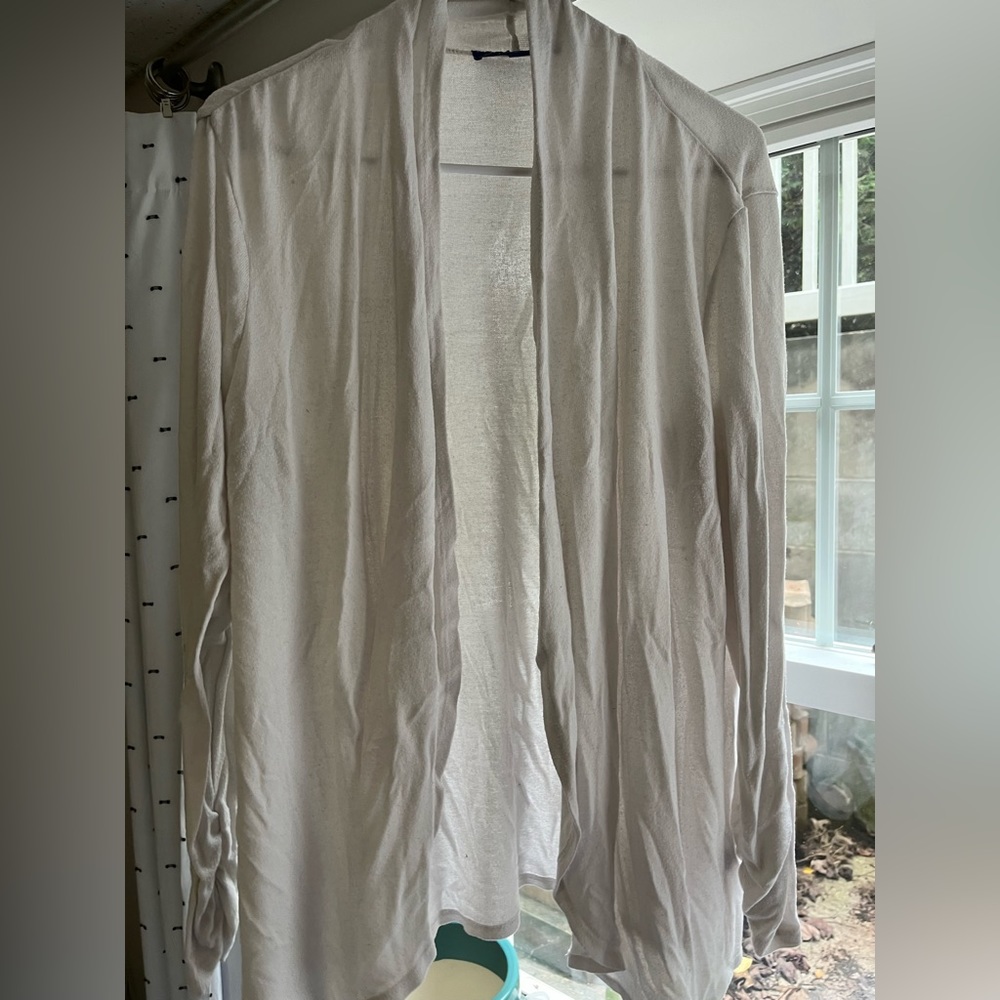 APT. 9 White Cardigan